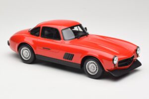 Mercedes 300 SL AMG Piros Otto 1:18 OT311 Gyanta – 4. kép a 6-ből