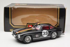 Mercedes 300 SL #38 1954 Bburago 1:18 3015-M1 Fém – 8. kép a 8-ből
