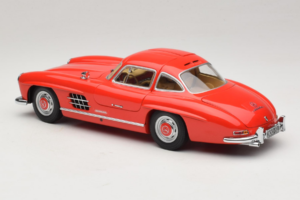 Mercedes 300 SL Gullwing Piros Minichamps 1:18 180039001 Fém – 7. kép a 8-ből