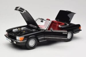 Mercedes 300 SL R107 Fekete Norev 1:18 183511 Fém – 2. kép a 8-ből