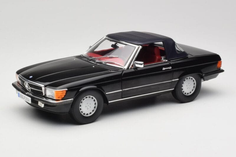 Mercedes 300 SL R107 Fekete Norev 1:18 183511 Fém