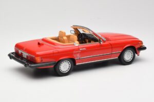 Mercedes 300 SL R107 Piros Norev 1:18 B66040623 Fém – 3. kép a 8-ből