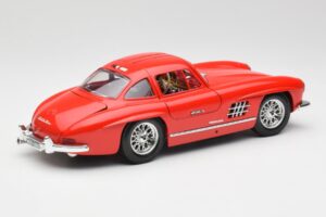 Mercedes 300 SL Piros Bburago 1:18 3015 Fém – 3. kép a 8-ből
