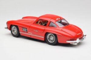 Mercedes 300 SL Piros Bburago 1:18 3015 Fém – 7. kép a 8-ből