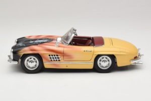 Mercedes 300 SL Roadster Rosemarie Muster Limitált Kiadás 18/27 Bburago 1:18 3023-M1 Fém – 4. kép a 8-ből