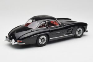 Mercedes 300 SL W198 Fekete Minichamps 1:18 180039004 Fém – 3. kép a 8-ből