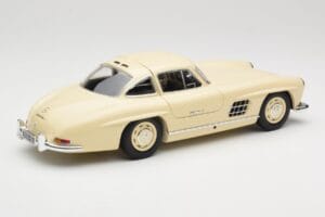Mercedes 300 SL W198 Krémszínű Minichamps 1:18 110037212 Fém – 3. kép a 8-ből