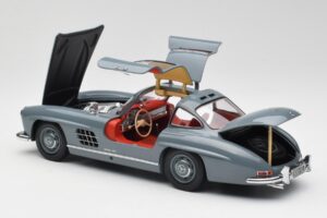 Mercedes 300 SL W198 Graphite Szürke Minichamps 1:18 180039005 Fém – 5. kép a 8-ből