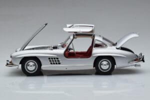 Mercedes 300 SL W198 Gullwing Norev 1:18 183850 Fém – 4. kép a 8-ből