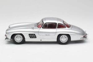 Mercedes 300 SL W198 Gullwing Ezüst Minichamps 1:18 180039000 Fém – 4. kép a 8-ből