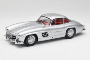 Mercedes 300 SL W198 Gullwing Ezüst Minichamps 1:18 180039000 Fém