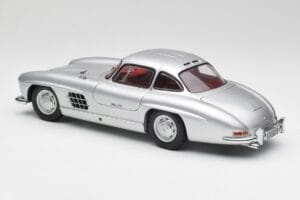 Mercedes 300 SL W198 Gullwing Ezüst Minichamps 1:18 180039000 Fém – 7. kép a 8-ből