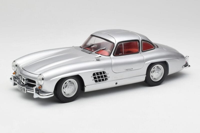 Mercedes 300 SL W198 Gullwing Ezüst Minichamps 1:18 180039000 Fém