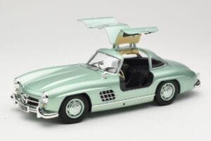 Mercedes 300 SL W198 Gullwing Light Green Metallic Minichamps 1:18 110037221 Fém – 2. kép a 8-ből