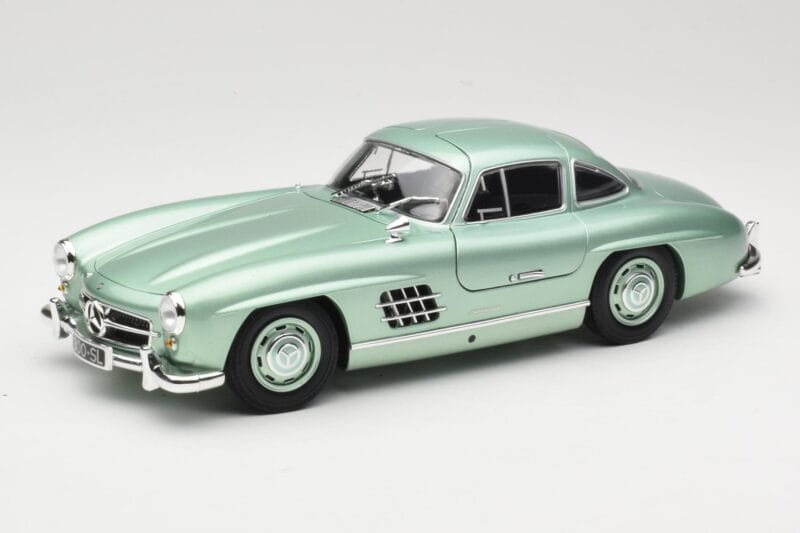 Mercedes 300 SL W198 Gullwing Light Green Metallic Minichamps 1:18 110037221 Fém