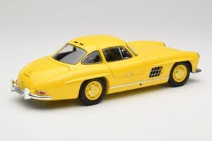 Mercedes 300 SL W198 Világossárga Minichamps 1:18 180039009 Fém – 3. kép a 8-ből