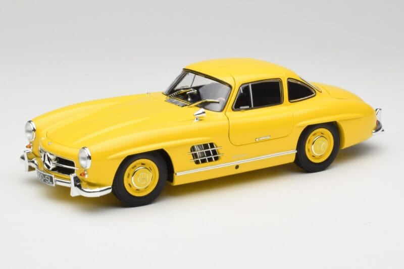Mercedes 300 SL W198 Világossárga Minichamps 1:18 180039009 Fém