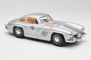 Mercedes 300 SL W198 #295 1954 Bburago 1:18 32813 Fém – 6. kép a 8-ből