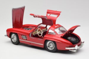 Mercedes 300 SL W198 Red Metallic Bburago 1:18 3013-M1 Fém – 5. kép a 8-ből