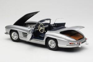 Mercedes 300 SL W198 Roadster Silver Metallic Minichamps 1:18 180039030 Fém – 5. kép a 8-ből