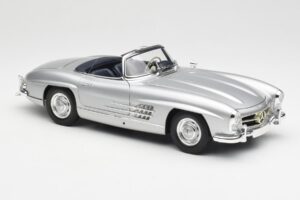 Mercedes 300 SL W198 Roadster Silver Metallic Minichamps 1:18 180039030 Fém – 6. kép a 8-ből