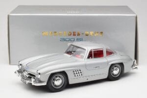 Mercedes 300 SL W198 Gullwing Silver Szürke Bburago 1:18 3513 Fém – 8. kép a 8-ből