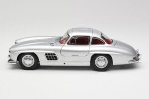 Mercedes 300 SL W198 Gullwing Ezüst Metál Minichamps 1:18 B66040379 Fém – 4. kép a 8-ből