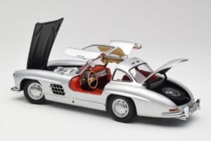 Mercedes 300 SL W198 Gullwing Ezüst Metál Minichamps 1:18 B66040379 Fém – 5. kép a 8-ből
