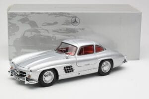 Mercedes 300 SL W198 Gullwing Ezüst Metál Minichamps 1:18 B66040379 Fém – 8. kép a 8-ből