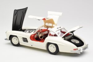 Mercedes 300 SL W198 Fehér Minichamps 1:18 180039006 Fém – 5. kép a 8-ből