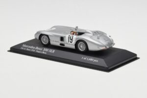 Mercedes 300 SLR #19 P. Levegh / J. Fitch 24 Hours of Le Mans 1955 Minichamps 1:43 432553000 Fém – 3. kép a 4-ből