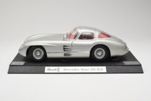 Mercedes 300 SLR Ezüst Revell 1:12 08851 Fém – 4. kép a 8-ből