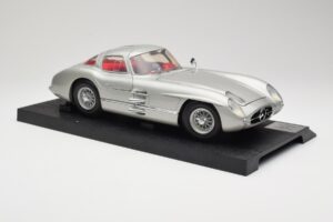 Mercedes 300 SLR Ezüst Revell 1:12 08851 Fém – 6. kép a 8-ből