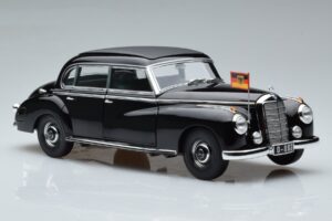 Mercedes 300 W186 Konrad Adenauer Norev 1:18 183707 Fém – 6. kép a 9-ből