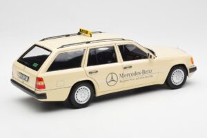 Mercedes 300D S124 T-Model Világos Elefántcsont Taxi Dealer Kiadás Norev 1:18 B66040702 Fém – 3. kép a 8-ből