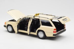 Mercedes 300D S124 T-Model Világos Elefántcsont Taxi Dealer Kiadás Norev 1:18 B66040702 Fém – 5. kép a 8-ből