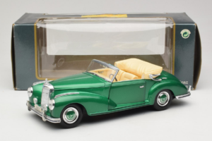 Mercedes 300S Cabriolet Green Metallic Maisto 1:18 52116 Fém – 7. kép a 7-ből