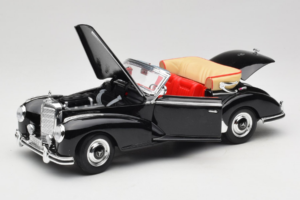 Mercedes 300S W188 Roadster Fekete Welly 1:18 801-3271398 Fém – 2. kép a 8-ből