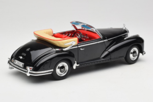 Mercedes 300S W188 Roadster Fekete Welly 1:18 801-3271398 Fém – 3. kép a 8-ből