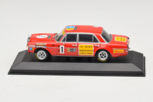 Mercedes 300 SEL 6.8 AMG #35 H. Heyer / C. Schickentanz 24 Hours of Spa 1971 Minichamps 1:43 MB007 Fém