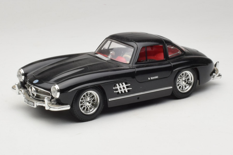 Mercedes 300SL Fekete Bburago 1:18 3015-M3 Fém