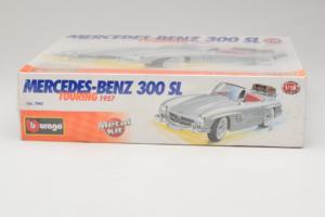 Mercedes 300SL Roadster Ezüst Bburago 1:18 7043 Fém – 2. kép a 4-ből