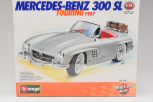 Mercedes 300SL Roadster Ezüst Bburago 1:18 7043 Fém
