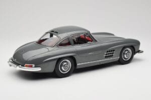 Mercedes 300SL W198 Gullwing Graphite Grey Norev 1:12 123852 Fém – 2. kép a 6-ből