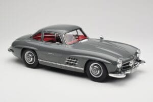Mercedes 300SL W198 Gullwing Graphite Grey Norev 1:12 123852 Fém – 4. kép a 6-ből