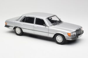 Mercedes 450 SEL 6.9 W116 Ezüst Revell 1:18 8955 Fém – 6. kép a 8-ből