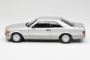 Mercedes 500 SEC C126 Ezüst AUTOart 1:18 76212 Fém – 4. kép a 8-ből