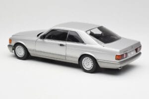Mercedes 500 SEC C126 Ezüst AUTOart 1:18 76212 Fém – 7. kép a 8-ből
