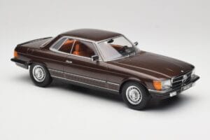 Mercedes 500 SLC C107 Beige Metallic KK-Scale 1:18 KKDC180851 Fém – 4. kép a 6-ből