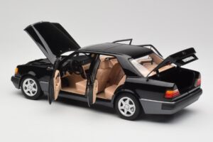Mercedes 500E W124 Fekete Limitált Kiadás Norev 1:18 183949 Fém – 5. kép a 12-ből